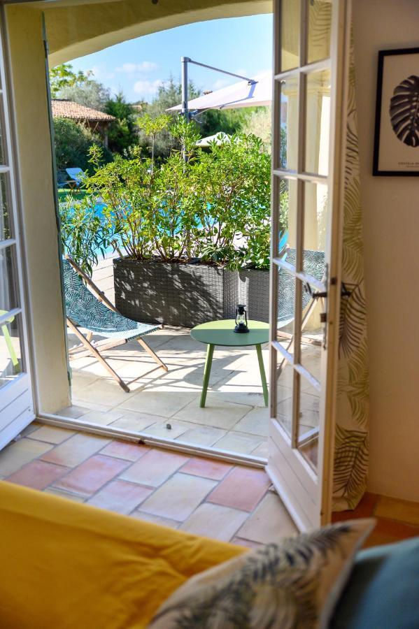 Le Mas De La Source Bed & Breakfast มูแฌ็ง ภายนอก รูปภาพ